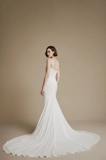 La Premiere White Calista #2 thumbnail