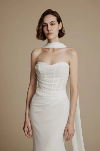 La Premiere White Calista #1 thumbnail